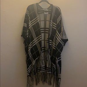 Poncho cardigan black/cream size L